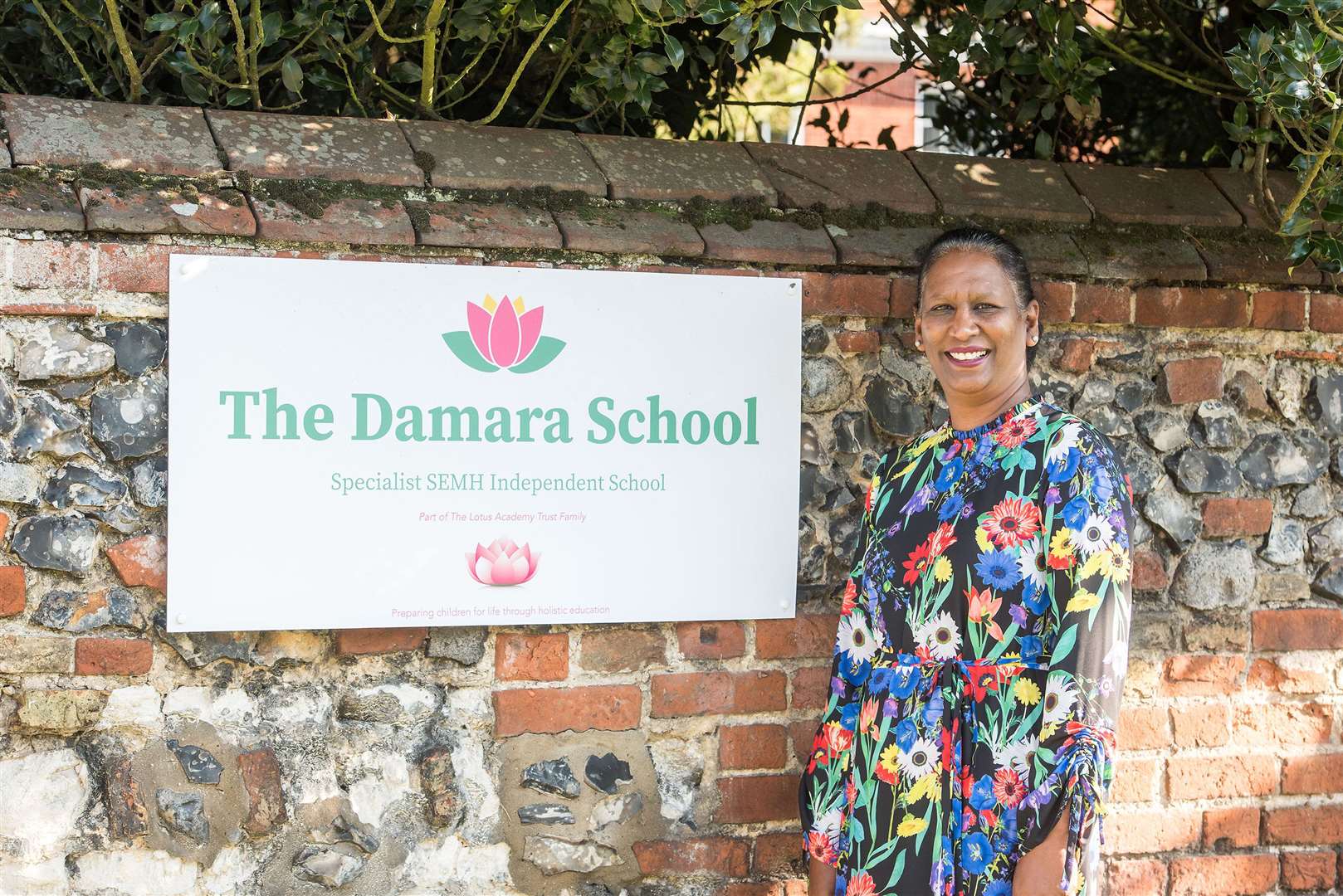 Sandra & Damara School